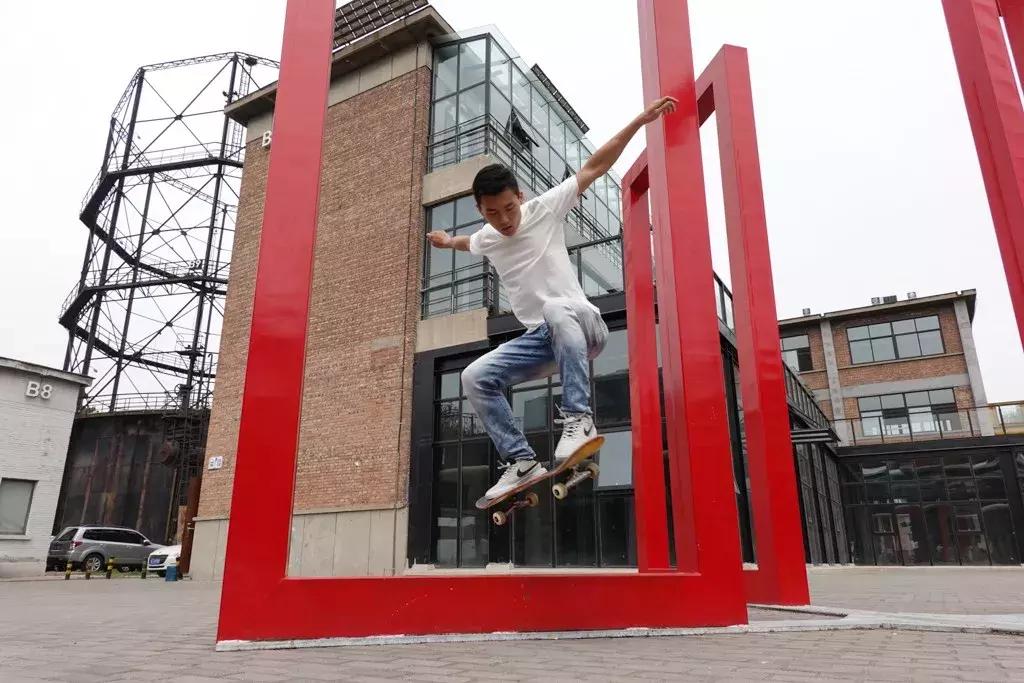 索尼dsc-rx100m6黑卡6代数码相机,索尼黑卡rx100m5a评测