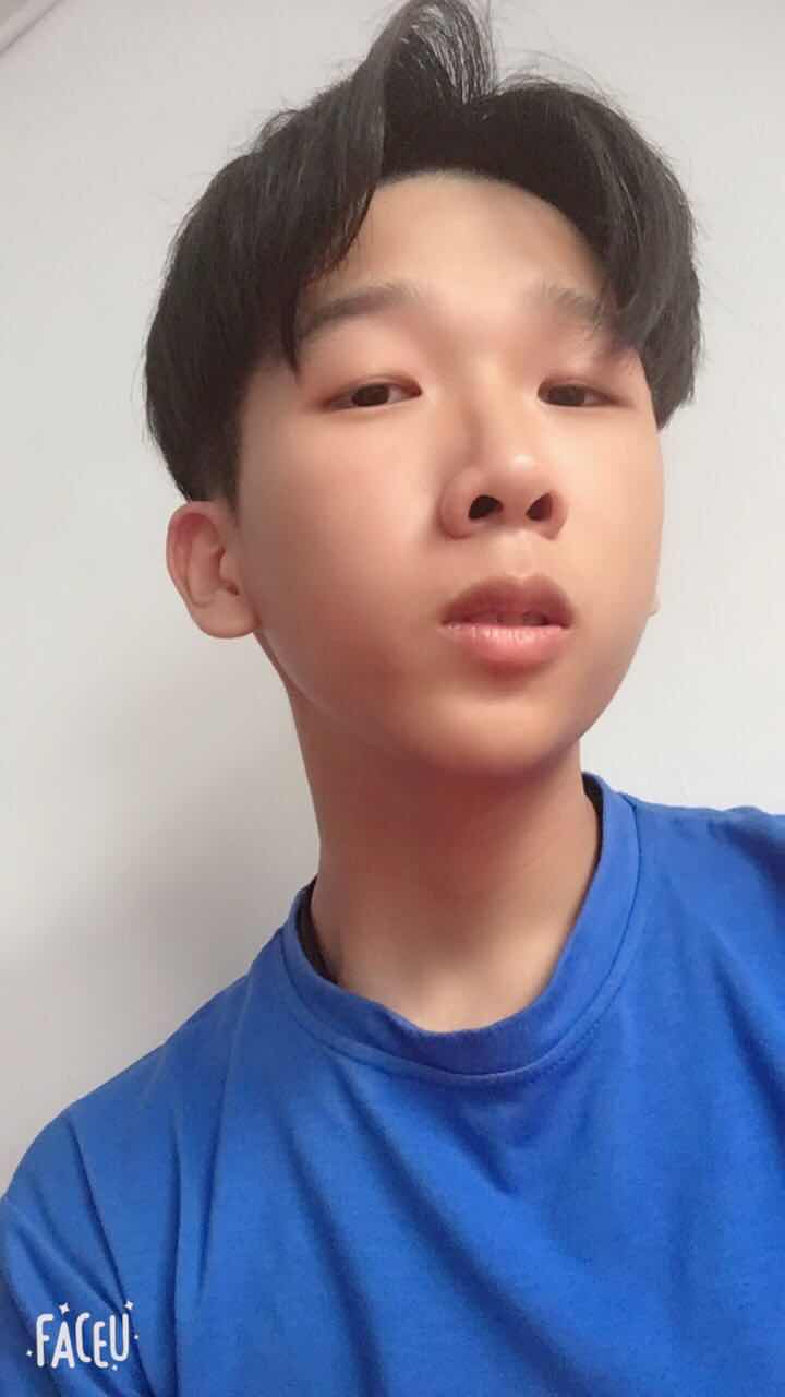 00后小毅奋斗承担家庭负债困难——麦果陈毅