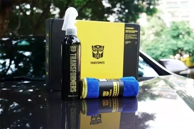 洗完车用什么擦让车子光亮如新,用什么东西洗车可以除车身污垢