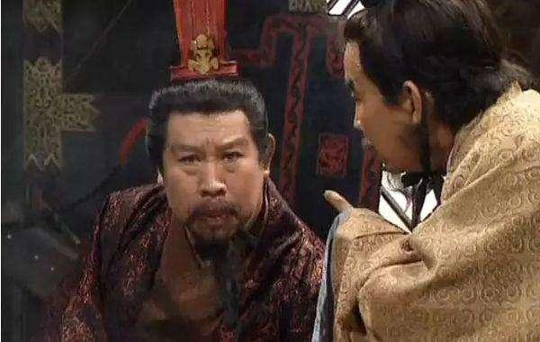 吕布被称为三姓家奴而死,而还有一人连投四位主公却得以善终