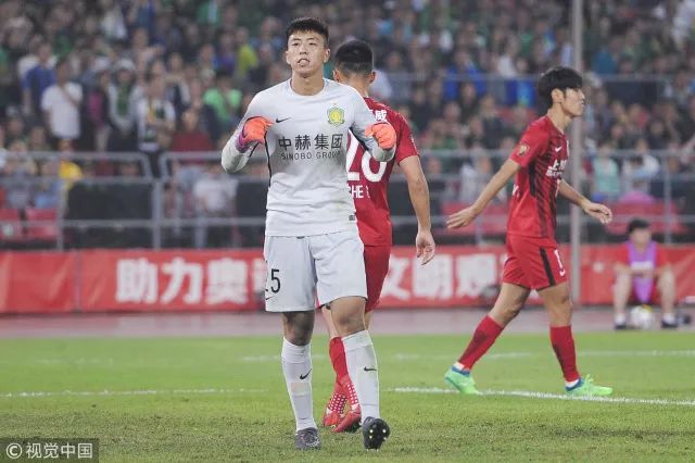 21岁练门将晚吗,21岁打中单