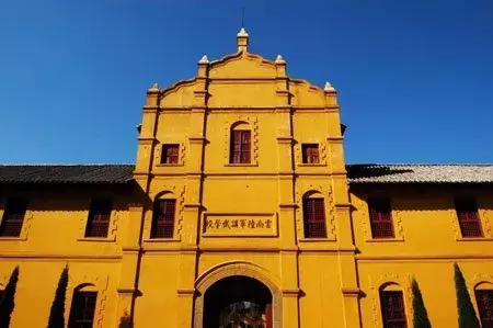 昆明国庆假期自驾游攻略,五一昆明最适合去的地方