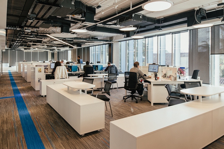 阿迪达斯装修设计,阿迪达斯工作室设计主题