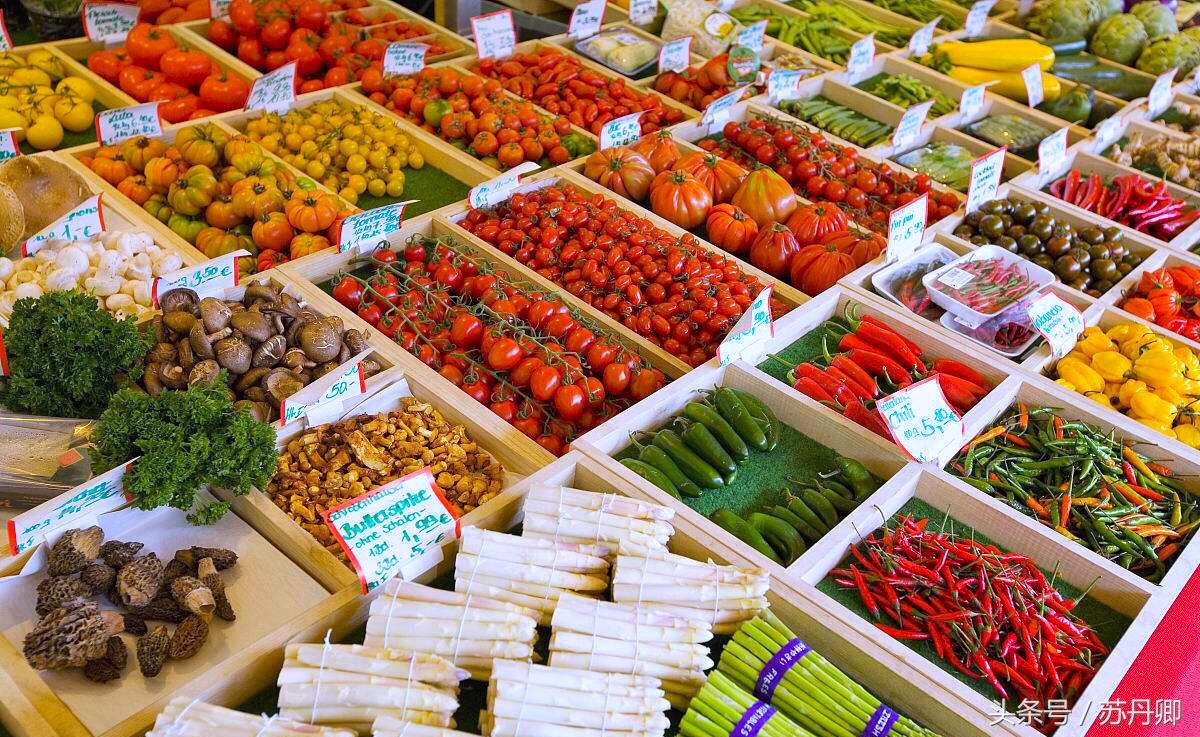 中国游客在德国买水果，12.8欧元1公斤的樱桃直呼真不贵