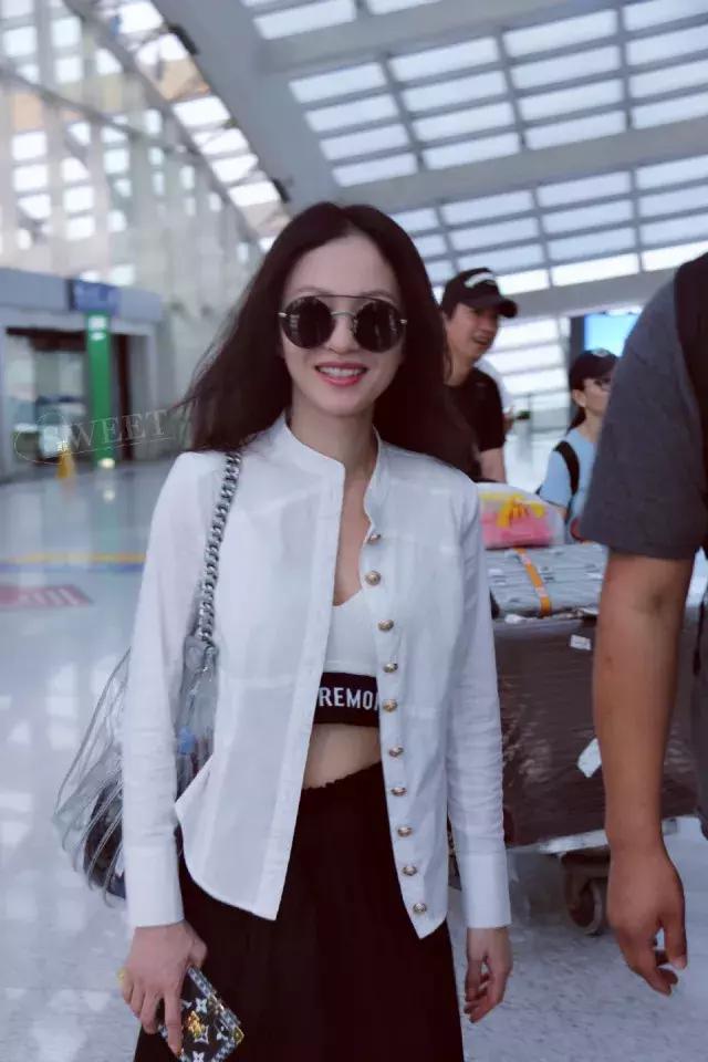 张韶涵买包,张韶涵背的包