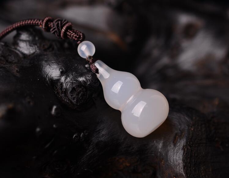 29.18克玉髓价值多少钱,涨知识翡翠原石的分类