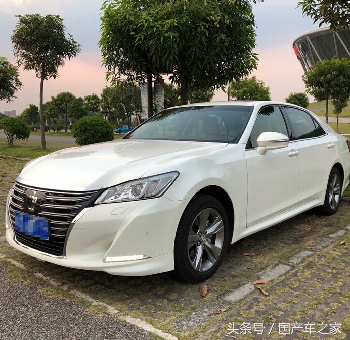 次顶配跟顶配的14代皇冠,提车最后一台车