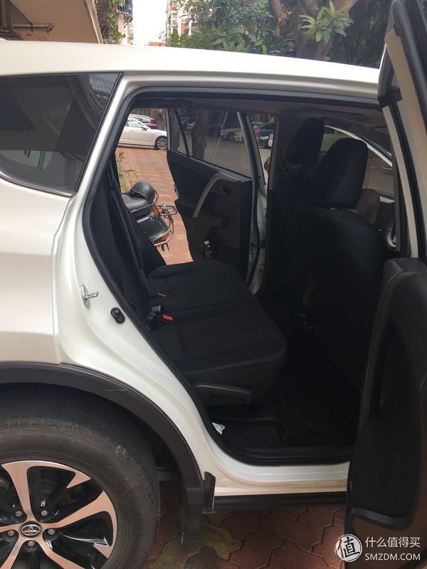 全方位了解丰田荣放,丰田荣放的优点缺点是什么