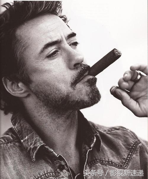 钢铁侠与漫威之间的羁绊，从没有剧本的电影到十年巅峰，相互成就