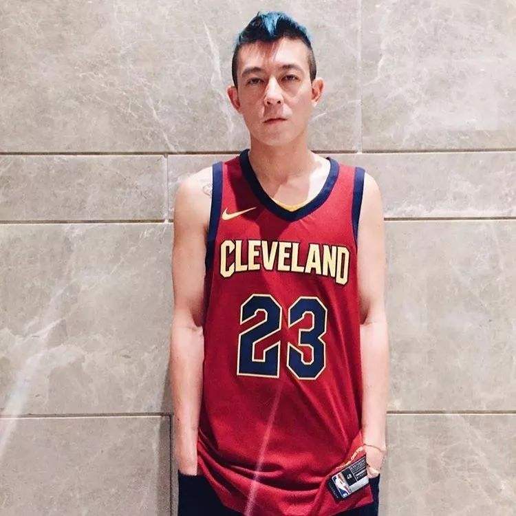 閬亣鎶㈠姭鎸鸿韩鑰屽嚭,閬亣鎶㈠姭琛ㄧ幇娣″畾