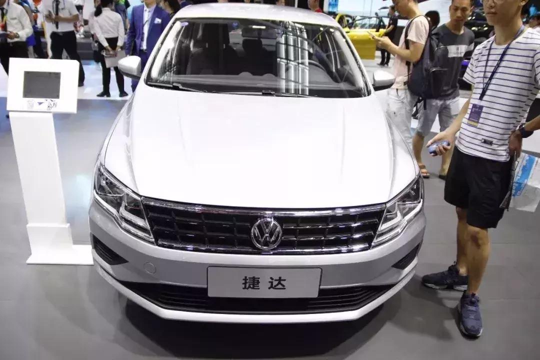 德系车日系车哪个更耐用,车漆比较厚的日系车