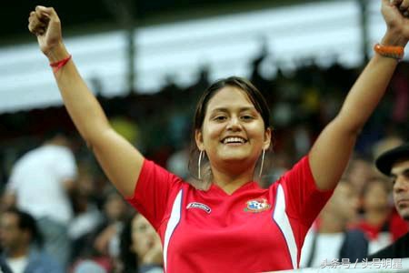 2018世界杯养眼女球迷,世界杯八强女球迷争奇斗艳