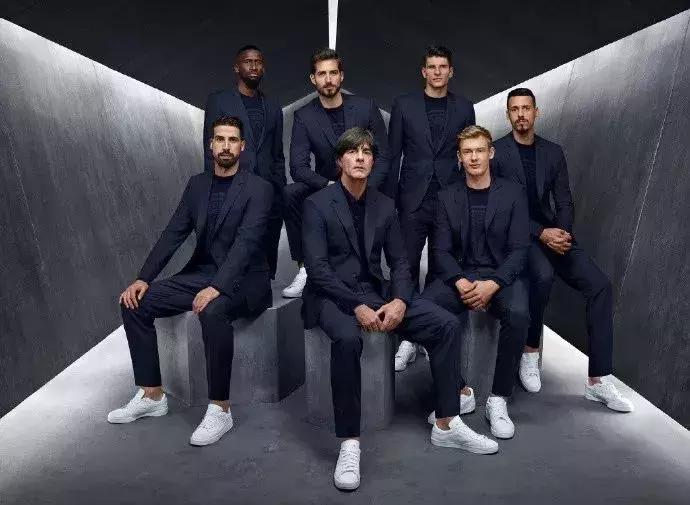 从姐弟恋到保姆上位世界杯球星背后的女人都不简单