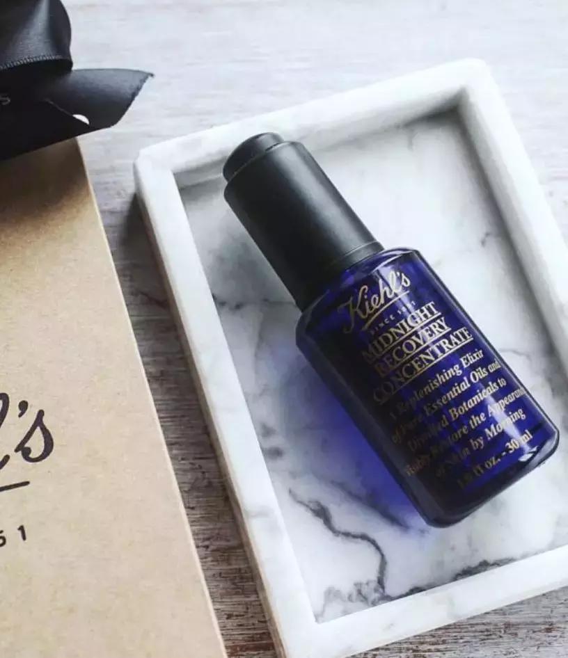 拯救“熬夜*党**”，这8款护肤品可以帮你赶走黑眼圈和粗毛孔！