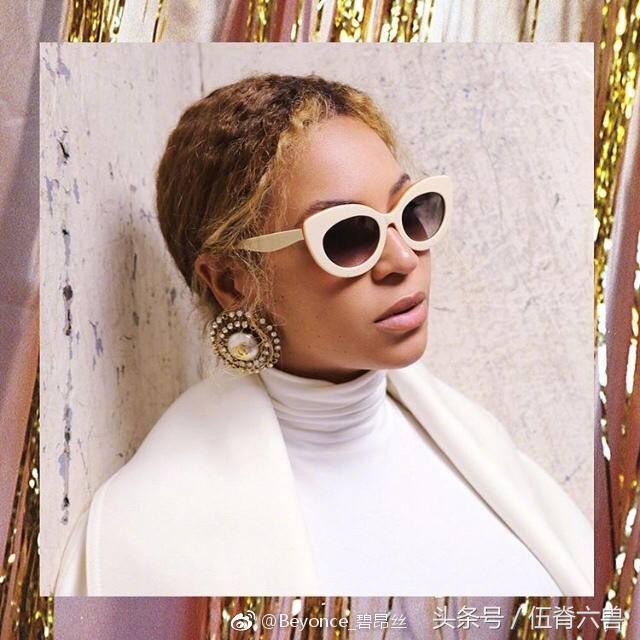 阿黛尔见她秒变迷妹，1人领20座格莱美，她凭啥是身价最高黑人？