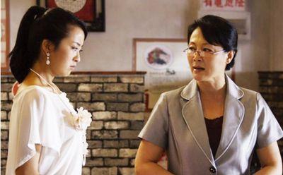 不要让孩子光脚在地上爬了,不要再让孩子光脚跑了