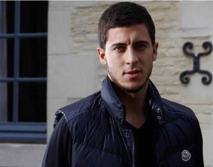 你永远也无法和女朋友解释什么是世界杯，但是李易峰可以