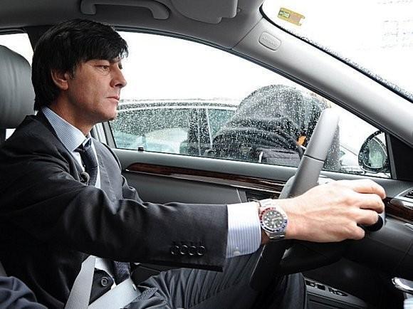 世界杯球星西装霸气出场,世界杯德国队男团西装出场