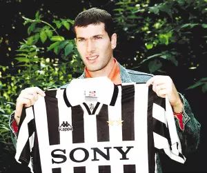 冷知识足球员,羽毛球球童的作用