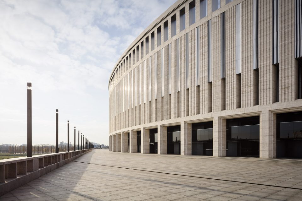 世界第一360度全景球幕,世界杯360度环绕显示屏