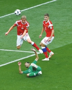 俄罗斯5-0沙特是假球吗,俄罗斯对沙特5比0