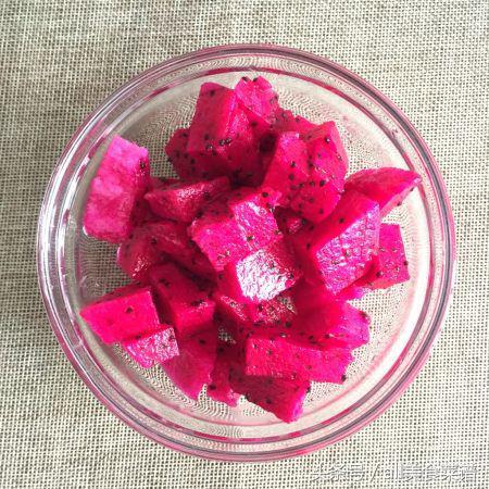 夏日甜品好看晶莹剔透,夏日甜品西米露红薯