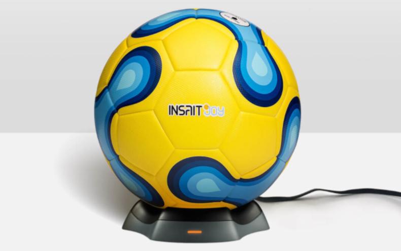 鏃犵嚎鍏呯數瓒崇悆姣旇禌,鏃犵嚎鍏呯數鍙互鍏呯潃鎵撴父鎴忓悧