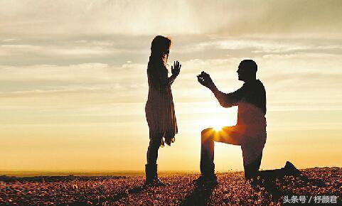 如何跟女生表白被拒绝而又不尴尬,如何向女生表白100%不会被拒绝