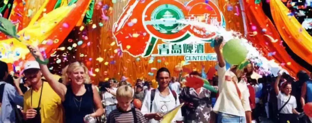 哈个啤酒玩个球！未来30天，青岛这个地方将燃炸你的胖友圈~