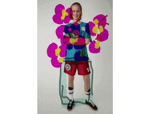 女生伪球迷看世界杯,伪球迷足球女孩