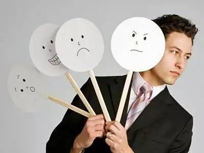 李嘉诚：千万别让浮躁毁了你的前途，趁年轻，赶紧放下手机多学习