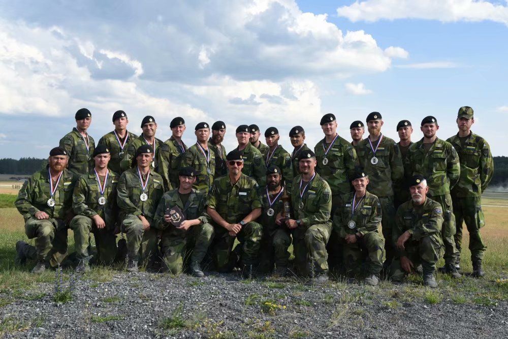 德国豹2vs俄罗斯,瑞典豹2strv122坦克