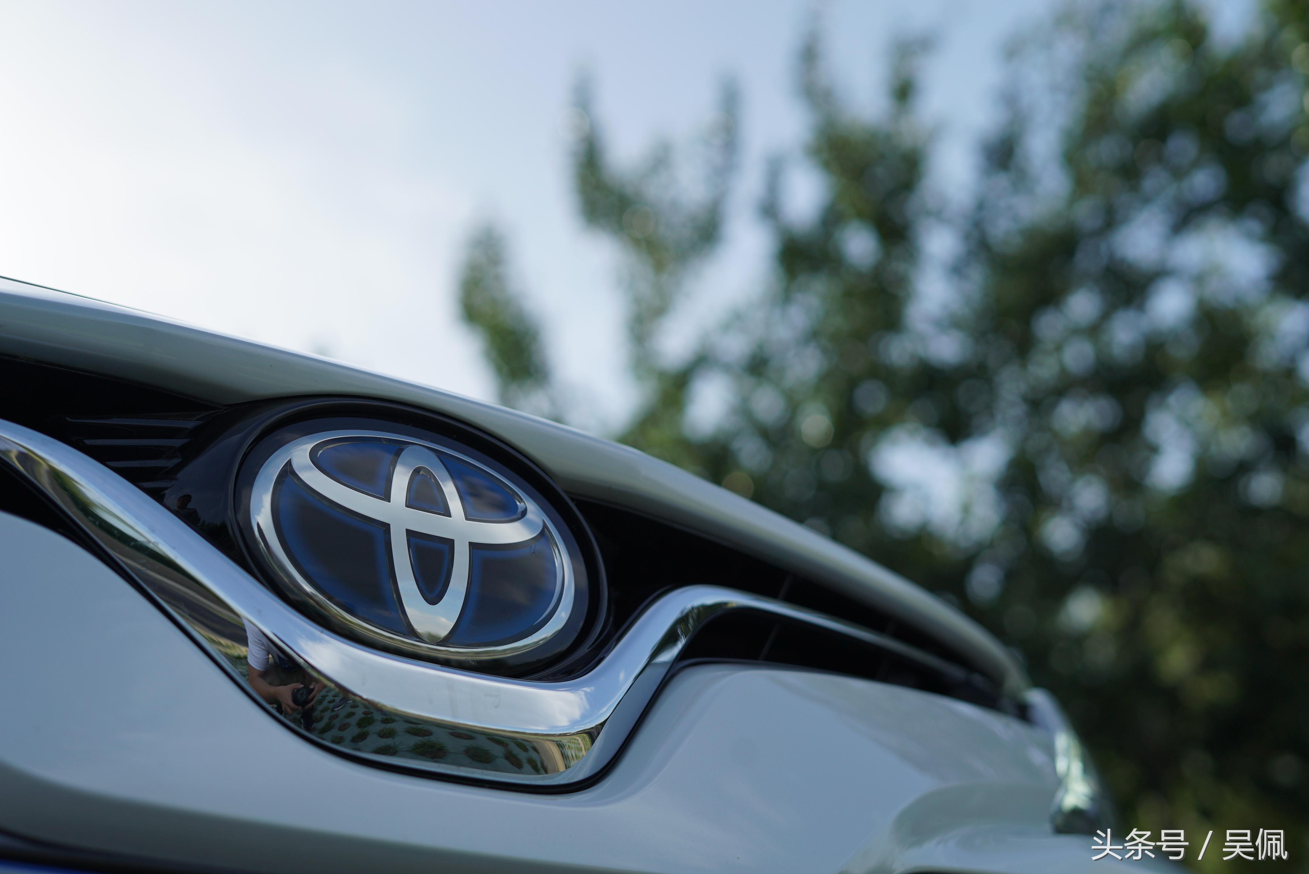 凯美瑞第八代长测 (第八代凯美瑞实用小技巧)