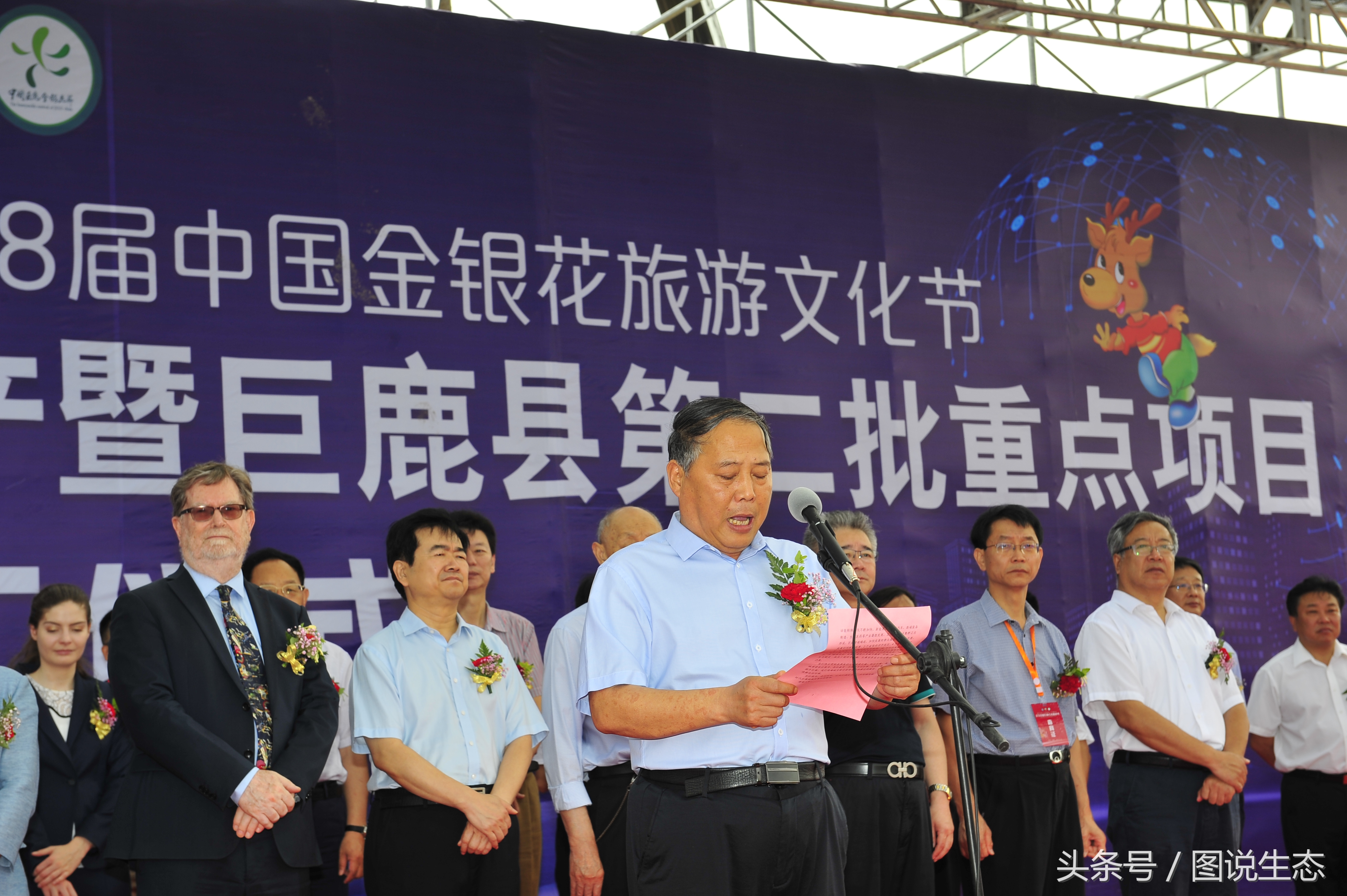 父亲节这天过得真快乐,父亲节的一天视频