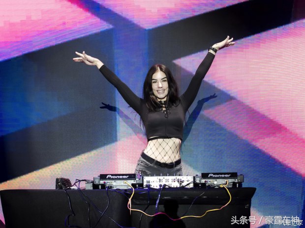 豪霆赛道,海泉湾元气国潮嘉年华