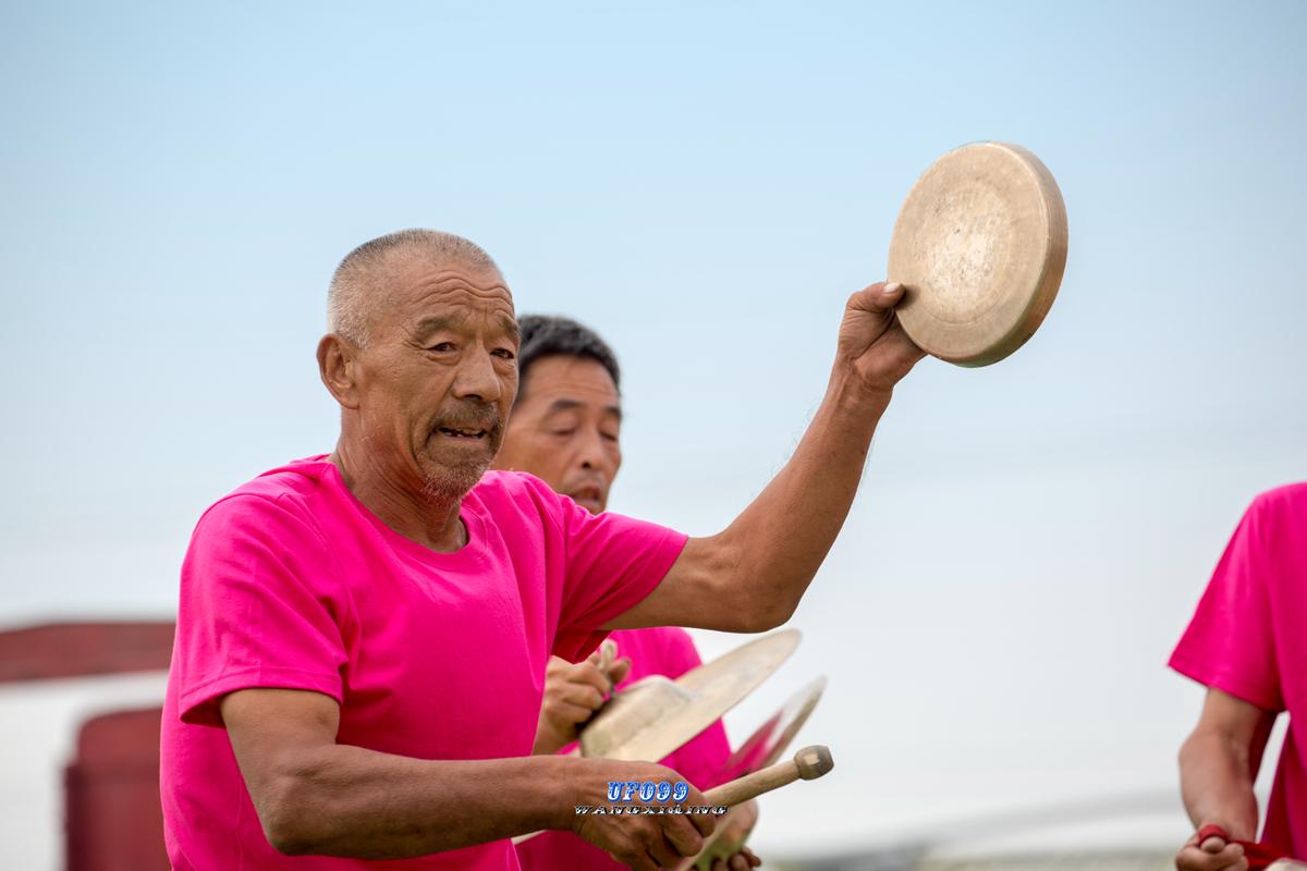 好厉害的大巨鹿一串红杏就过成了大年