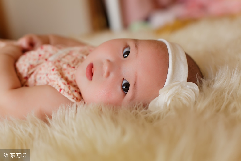 新生儿眼屎多且绿还粘眼睛怎么办,新生儿一只眼睛眼屎多黄还粘稠