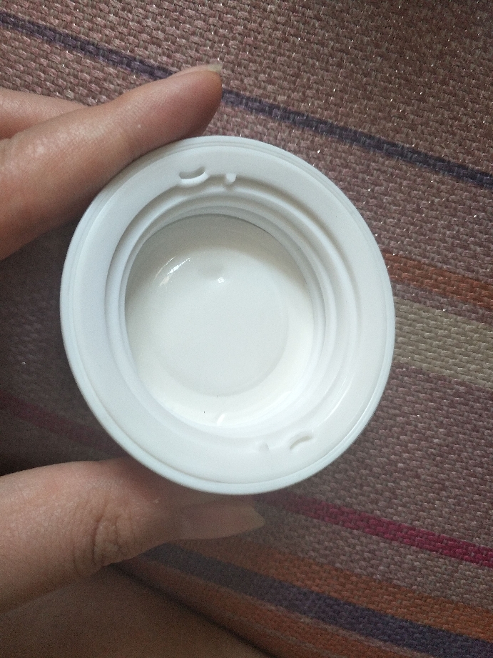 植美村水漾透润护肤套装怎么样,植美村保湿套盒补水效果好吗