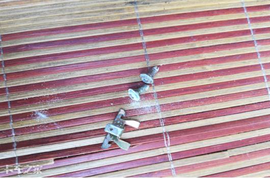 货车大灯不亮保险丝也没问题,卡车大灯故障灯