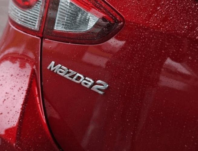 新款马自达2外观动力均升级,2019马自达2试驾视频