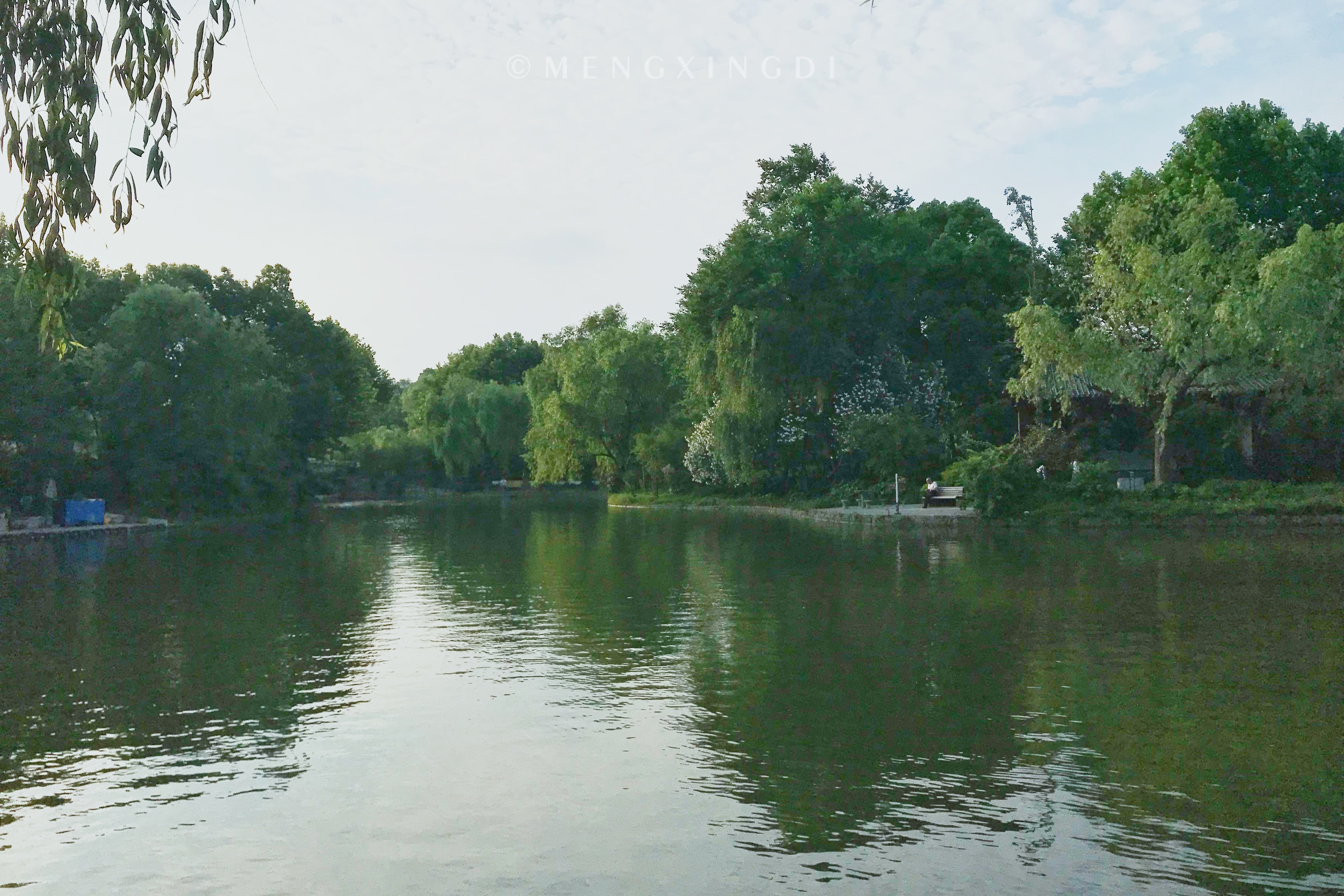 上海消暑园林好去处,上海初秋的长风公园