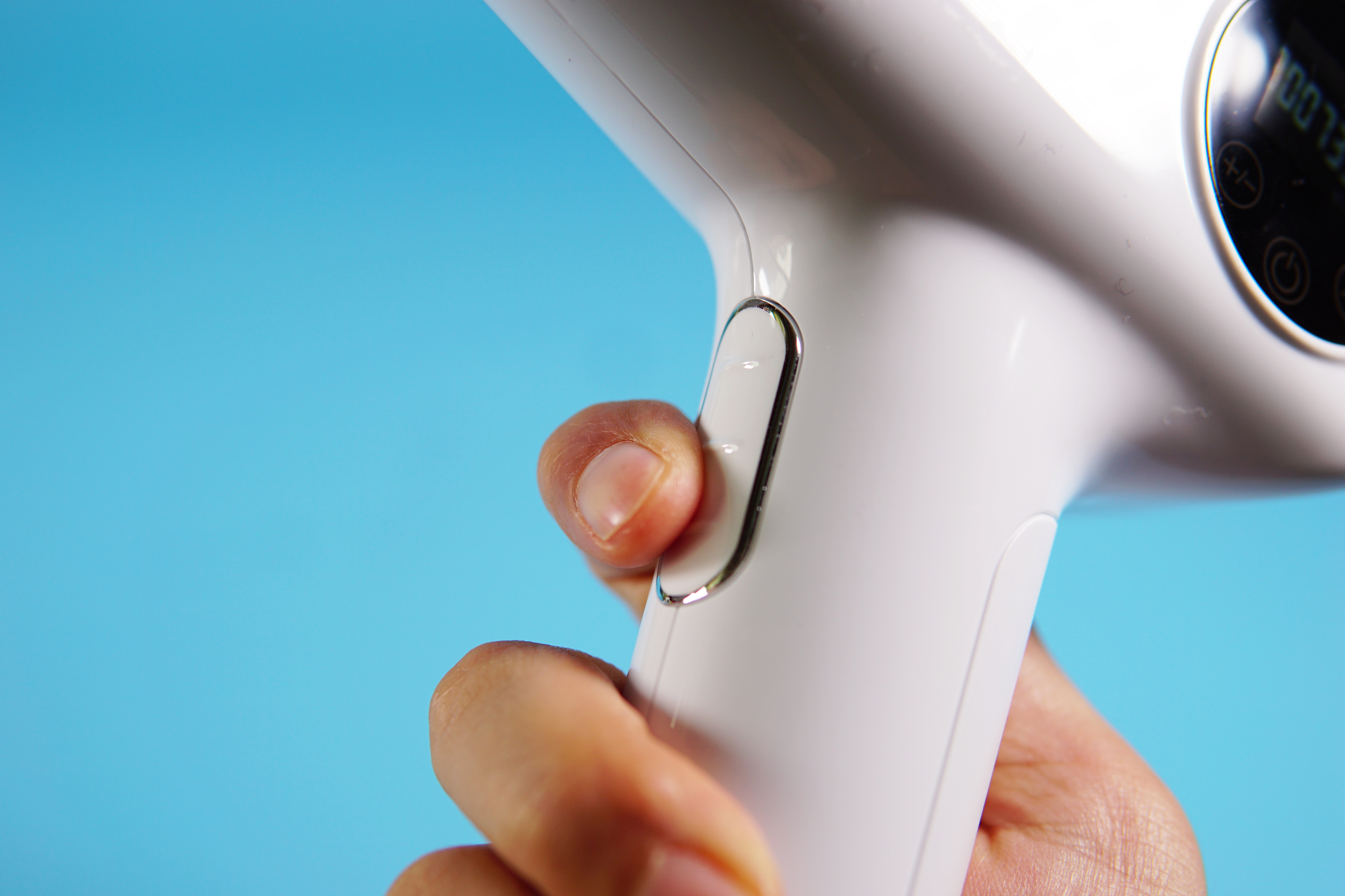 少花冤枉钱认准好产品,射频美容仪拔草还是种草