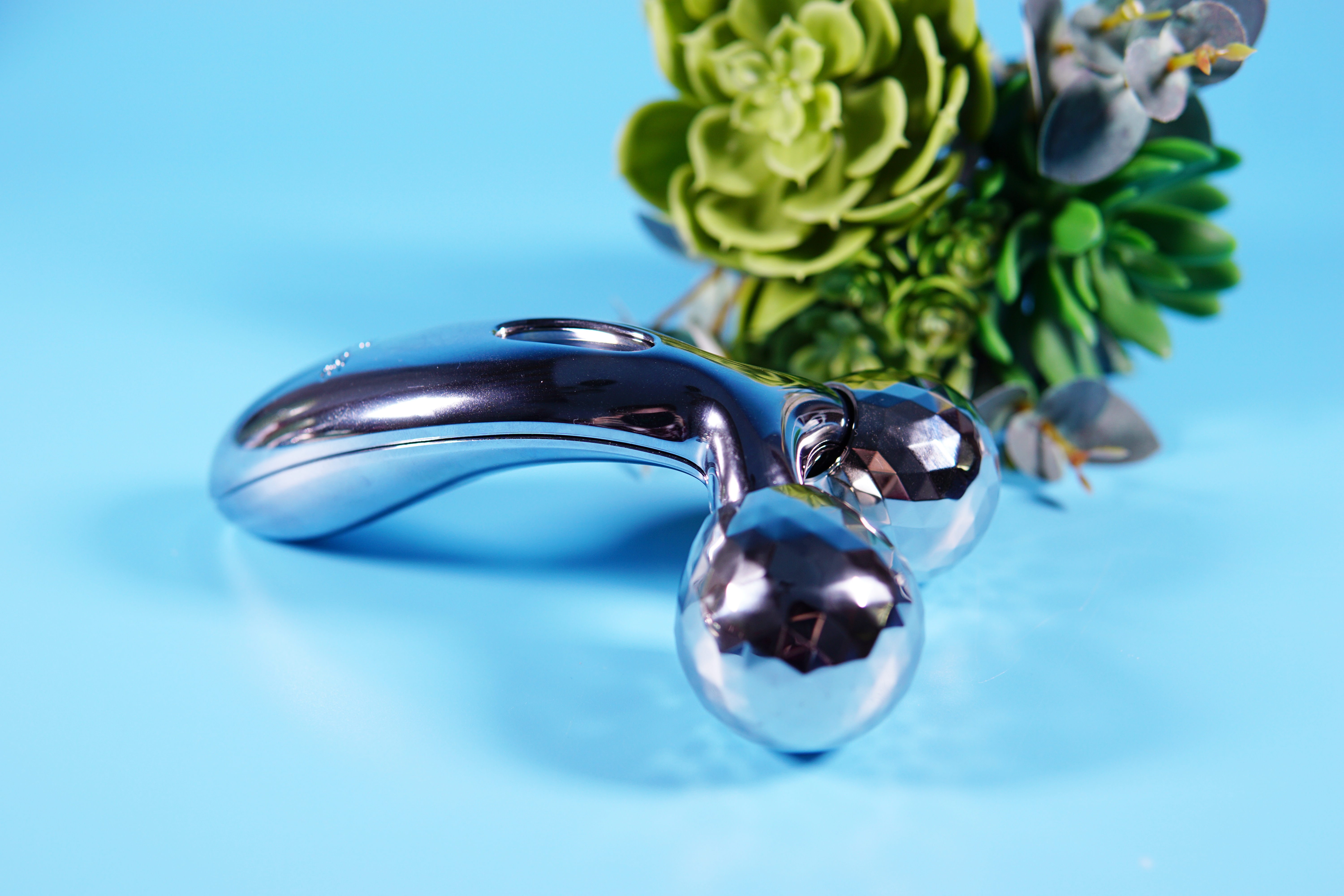 少花冤枉钱认准好产品,射频美容仪拔草还是种草