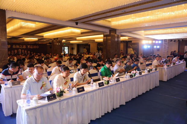 宴遇石锅鱼油焖小龙虾烧烤大排档,宴遇烧烤深夜小酒馆