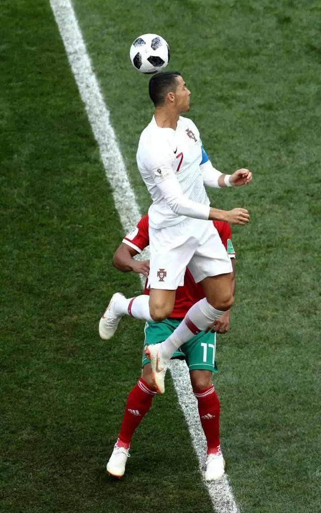 c罗弹跳高度2.92米怎么练的,c罗的跑步姿势