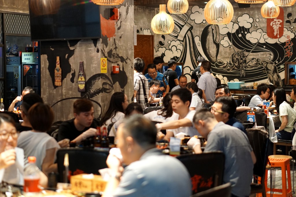 小龙虾征战世界杯,小龙虾与世界杯共狂欢