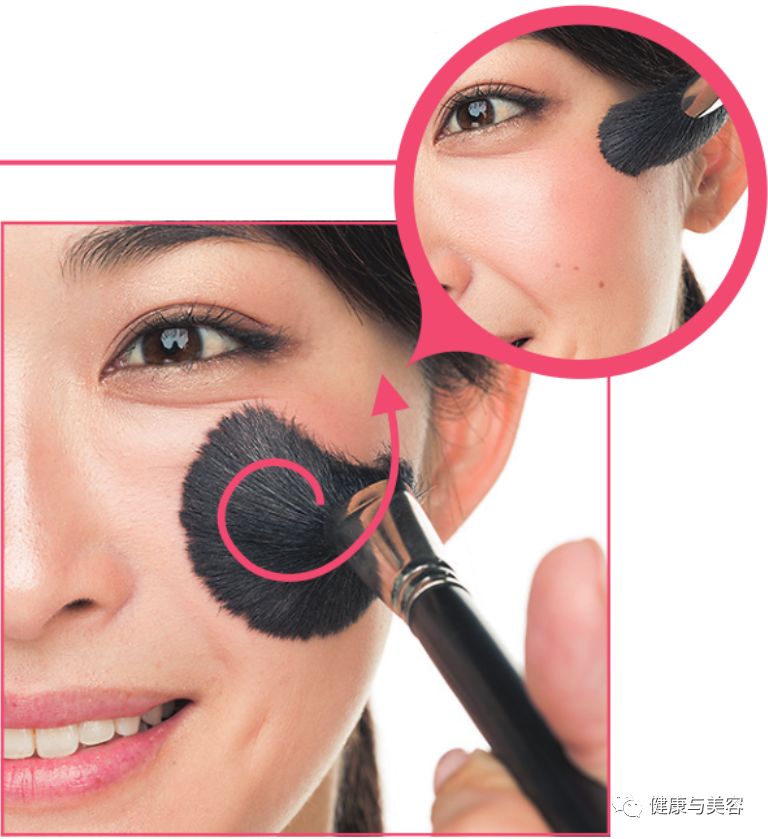 蔡徐坤腮红上热搜！《创造101》小姐姐说腮红用得好，脸小年龄小