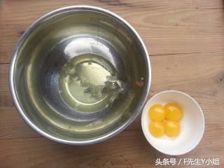 菜谱推荐榴莲乳酪蛋糕,榴莲乳酪慕斯蛋糕怎么做