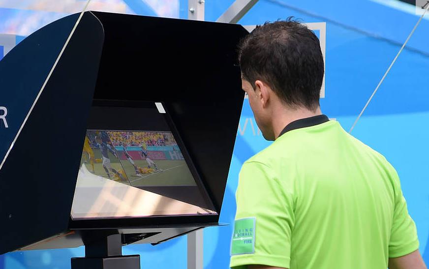 科技打脸！澳大利亚门将曾嘴硬不支持高科技VAR回头就送来大礼