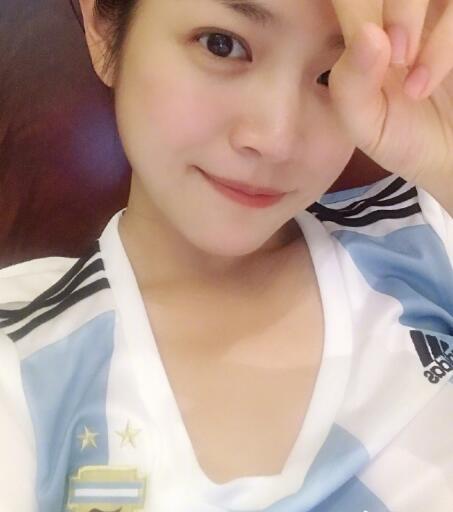 陈女神很皮！妍希也沉迷世界杯？还自我调侃？
